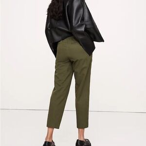 Banana Republic Balloon Crop Pant